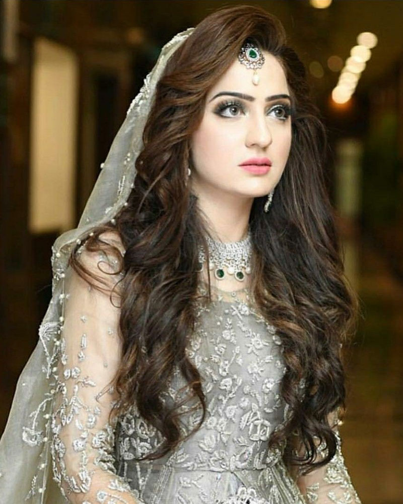 New Pakistani Bridal Hairstyles For Wedding 2023  Dulhan Hairstyles